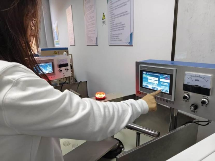 e9a6efac940b949f5f58b47add8ec1b7