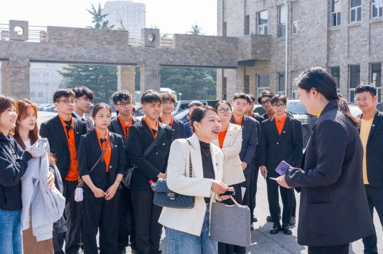 跨越山海，共话未来——越南FPT大学师生代表团来访我校